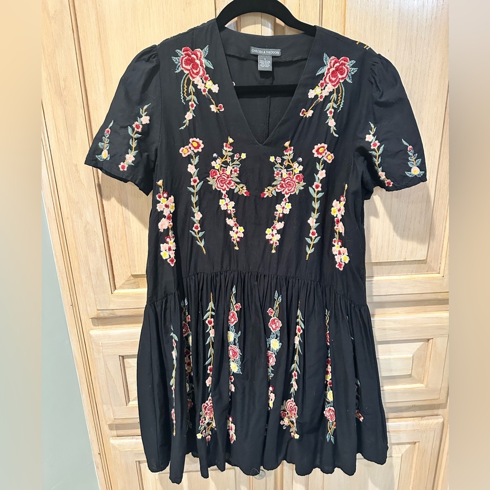 Chelsea & Theodore Black Floral Embroidered Dress